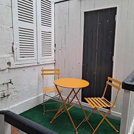 רושפור Studio Cosy Meuble, Terrasse Et Patio Pour Velo מראה חיצוני תמונה